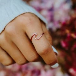 Pura Vida Wave Ring - Rose Gold