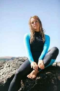 C Skins Womens Surflite GBS Back Zip 3/2mm Wetsuit - Black/Cyan/Azure 19 C Skins Womens Surflite GBS Back Zip 3/2mm Wetsuit - Black/Cyan/Azure -Mystic Sale a cskins surflite womens 3.2 gbs back zip steamer black cyan azure 720x