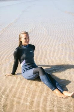 C Skins Element Back Zip 3/2mm Womens Wetsuit - Blue/Lilac/Black -Mystic Sale b cskins element womens 3.2 steamer flatlock wetsuit bluestone lilac black 720x