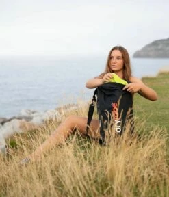 Dryrobe 33L Compression Travel Bag - Black -Mystic Sale compression bag 6 2024x2024