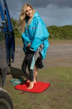 Dryrobe Changing Mat - Black/Red -Mystic Sale custom resized 3ded466b 49a7 4411 8c6a c9e8a675a46d 2024x2024
