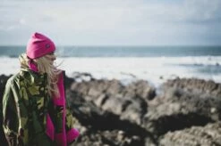 Dryrobe Knitted Eco Beanie -Mystic Sale eco beanie lifestyle 4 2024x2024